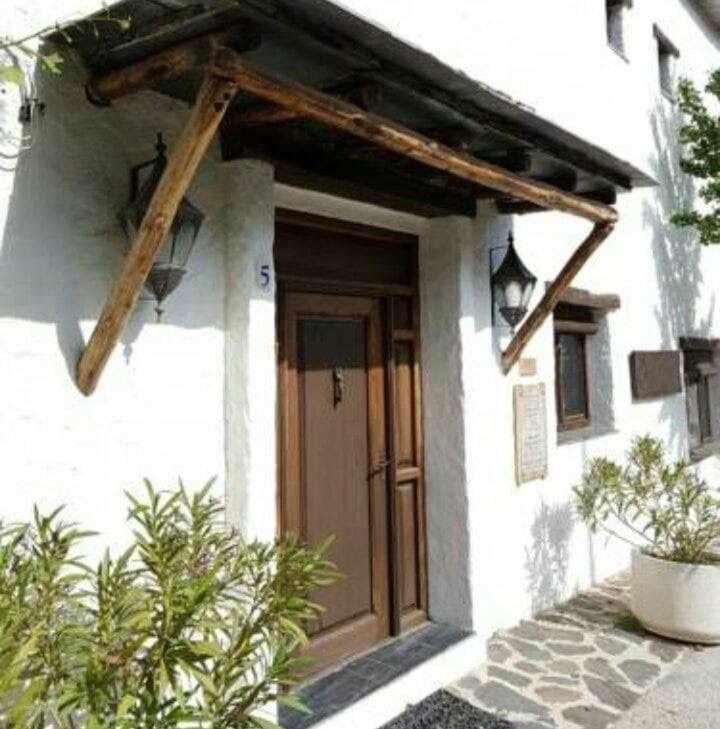 Hotel Maravedi Pitres Exterior photo